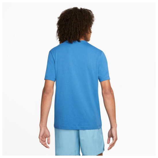 Nike Ανδρική κοντομάνικη μπλούζα Sportswear Club Nike Ανδρική κοντομάνικη μπλούζα Sportswear Club